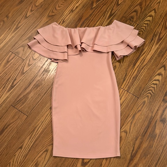 Nordstrom Ruffled Off Shoulder Frill Dress - Picture 2 of 6
